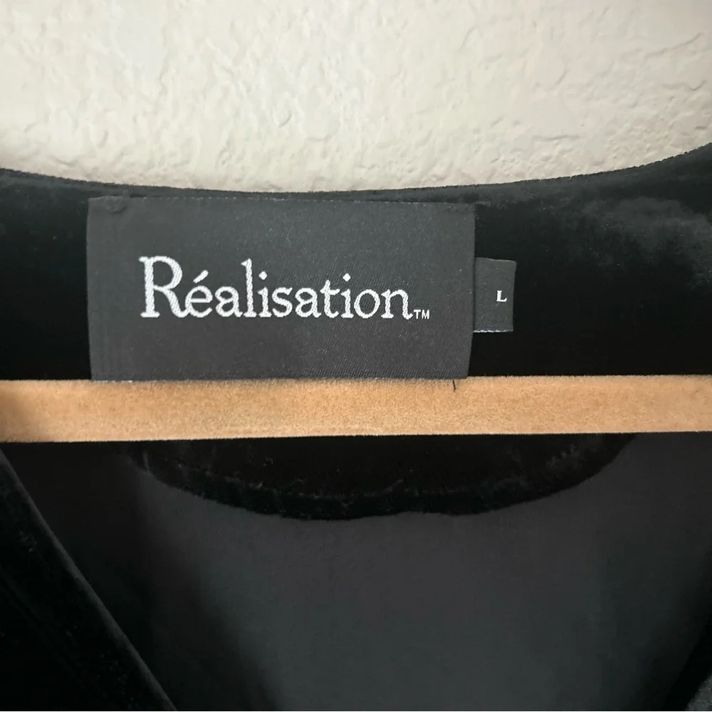 Realisation Par The Leekley Dress in Black Velvet - Picture 4 of 6
